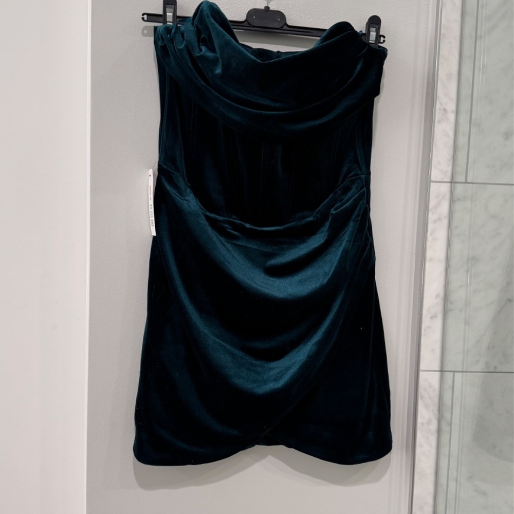 Bardot forest green velour dress, sz 6